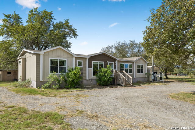 30 Terry Ln Property Photo 1