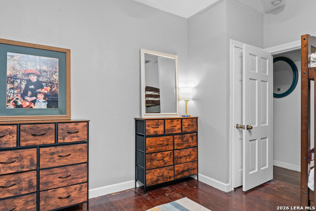 1817 Santa Monica St Property Photo 19