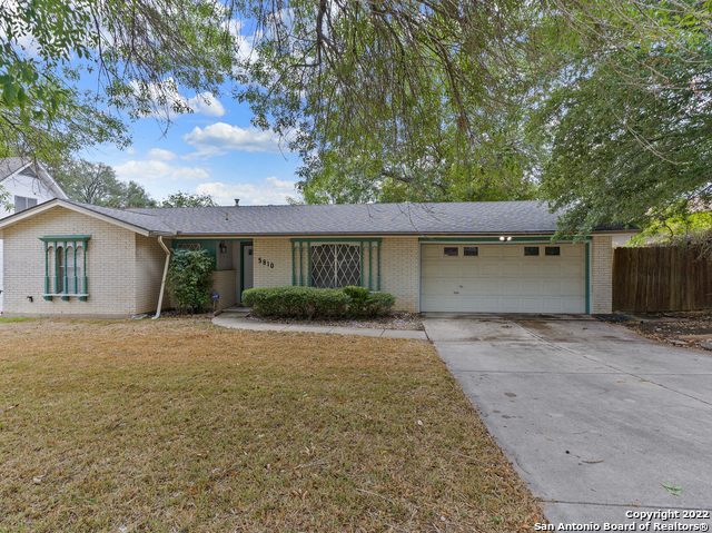 5810 BRENDA LN Property Photo 1