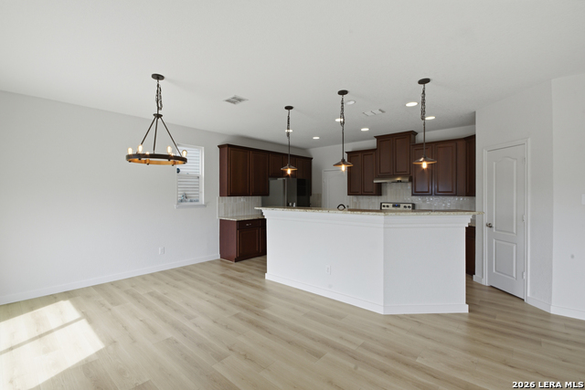 1203 Prairie Grass Property Photo 8