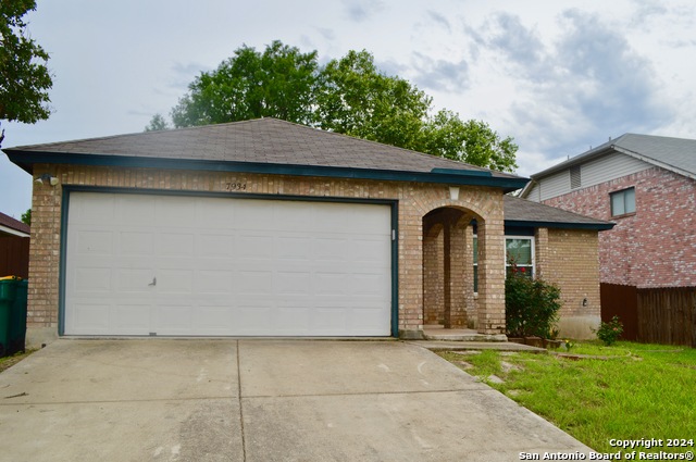 7934 Donshire Dr Property Photo 3