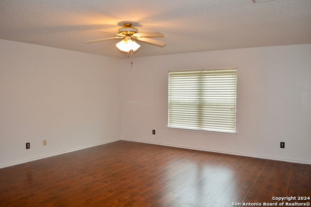 7934 Donshire Dr Property Photo 7