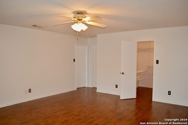 7934 Donshire Dr Property Photo 8