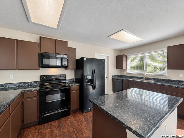 10443 Pine Glade Property Photo 13