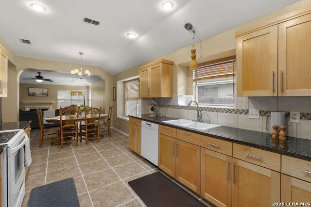 16618 Snell Mdws Property Photo 16