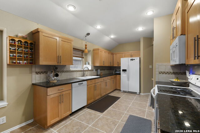 16618 Snell Mdws Property Photo 17
