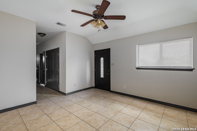2095 Fox Borough Dr Property Photo 9
