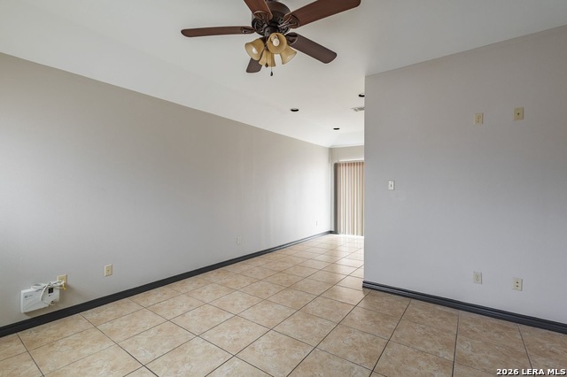 2095 Fox Borough Dr Property Photo 11