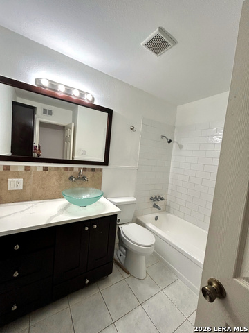 223 W Silver Sands Dr Property Photo 2
