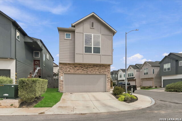 8851 Oakland Rd Property Photo 1