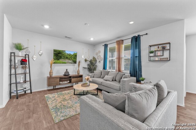 4263 Busbee Fld Property Photo 11