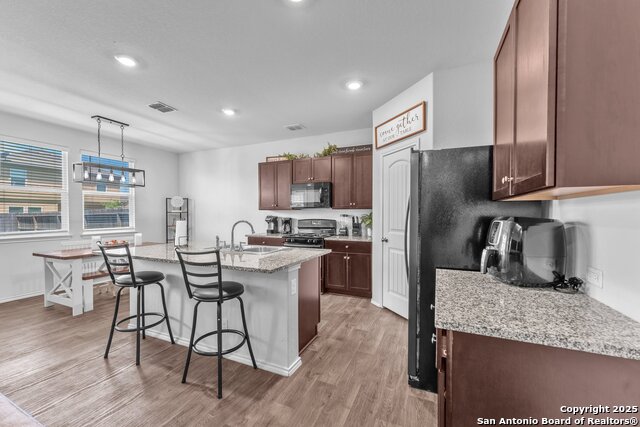 4263 Busbee Fld Property Photo 12