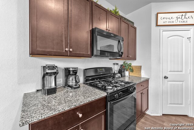 4263 Busbee Fld Property Photo 15