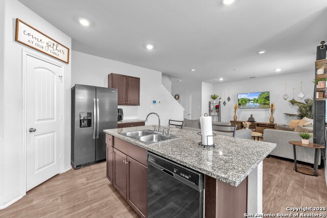 4263 Busbee Fld Property Photo 16