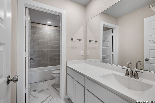 140 Bella Rosa Trl Property Photo 22