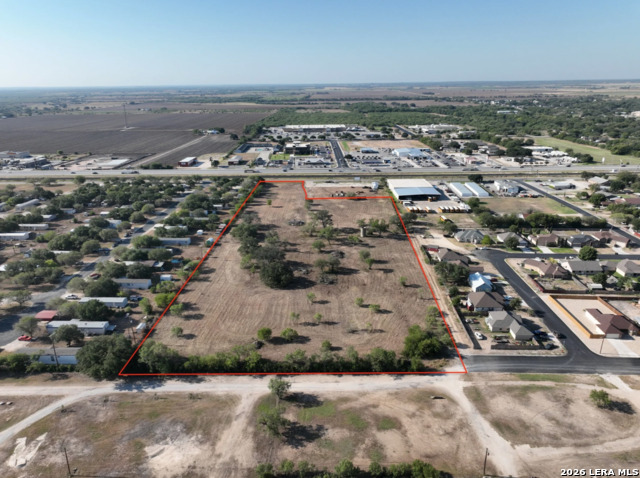 146 18th Property Photo 3