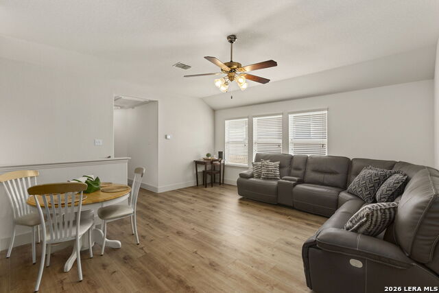 7627 Mission Smt Property Photo 25
