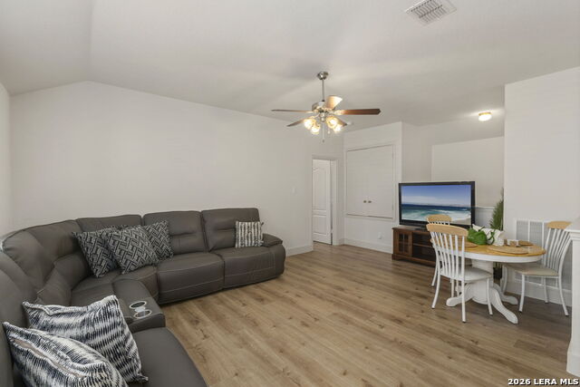 7627 Mission Smt Property Photo 26