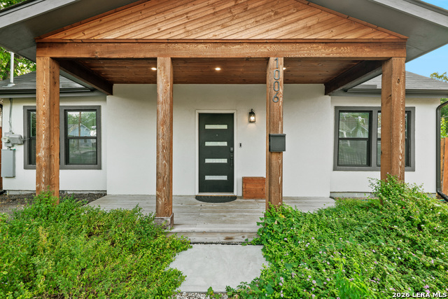 1006 S Pine Street Property Photo 2