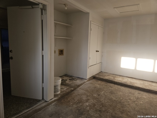 5319 Ashbury Dr Property Photo 6
