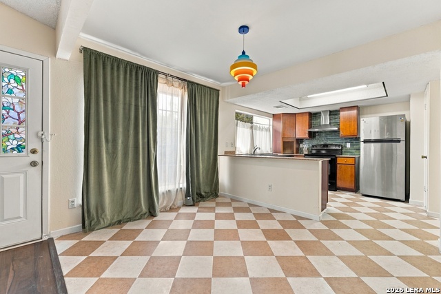 6302 Ridgehurst Property Photo 8
