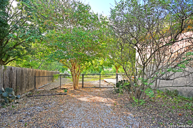 1133 Fox Run Cir Property Photo 33