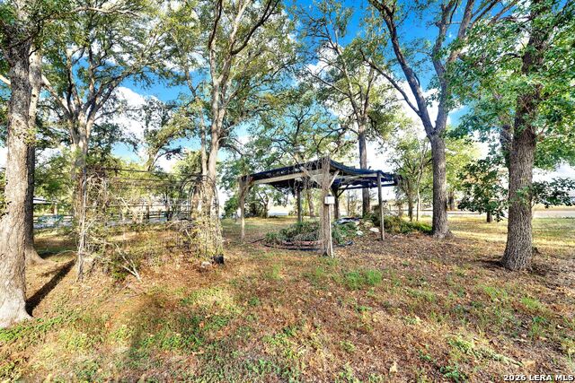 39 Chaparral Dr Off E Us Hwy 290 Property Photo 8