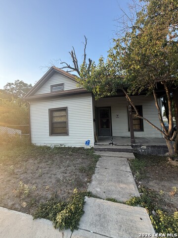 503 W Theo Property Photo 1