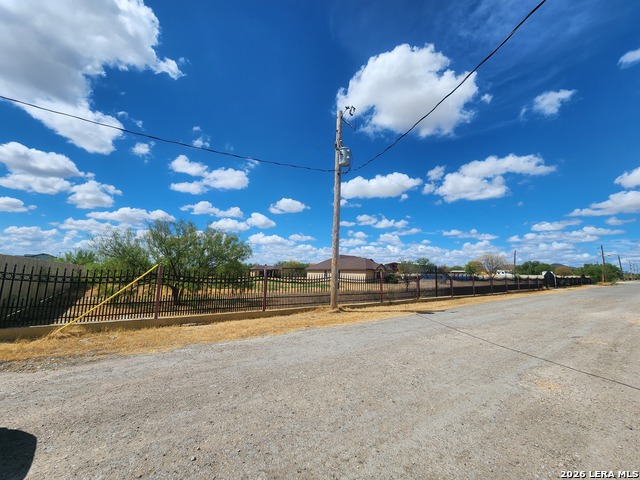210 County Road 237 Property Photo 5