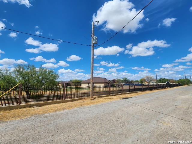 210 County Road 237 Property Photo 6