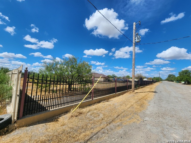 210 County Road 237 Property Photo 7