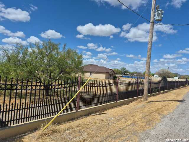 210 County Road 237 Property Photo 20