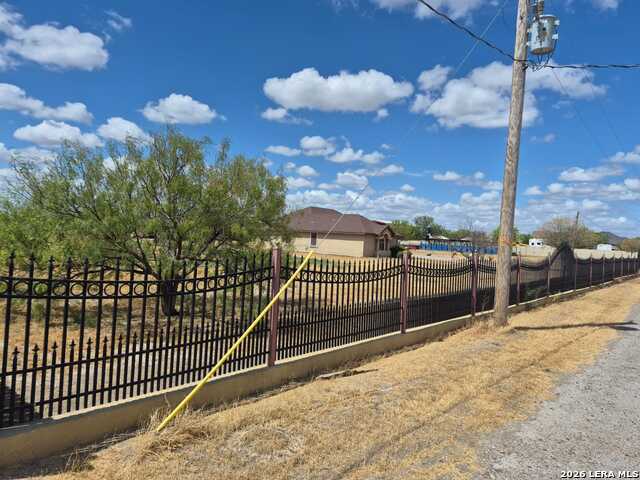 210 County Road 237 Property Photo 23