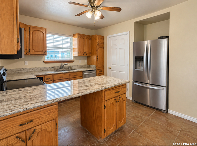 2152 Pershing Cir. Property Photo 6