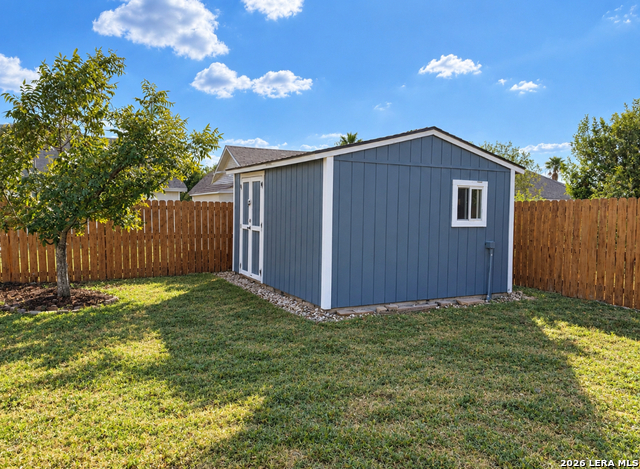 2152 Pershing Cir. Property Photo 18