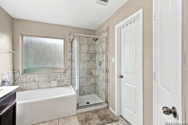 9814 Marbach Bnd Property Photo 18