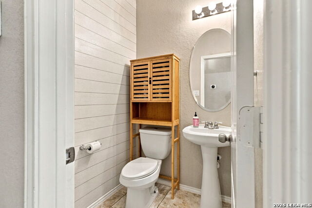 9814 Marbach Bnd Property Photo 28
