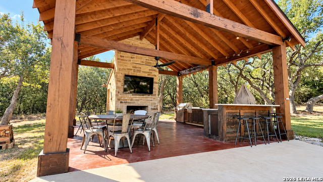 875 Shepherds Property Photo 4