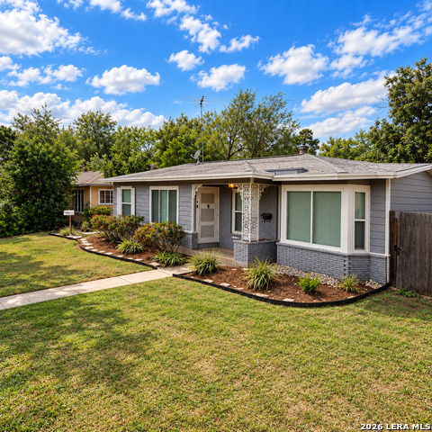 311 Karen Ln Property Photo 1
