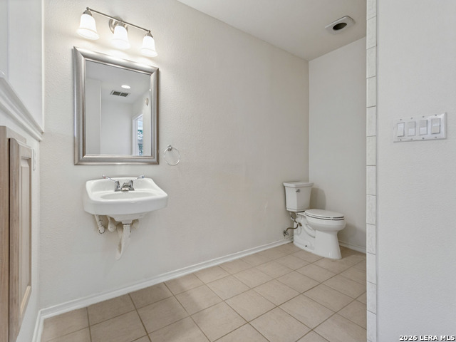 28 Campden Cir Property Photo 19