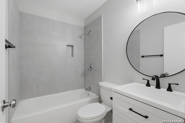 11406 Gold Point Property Photo 14