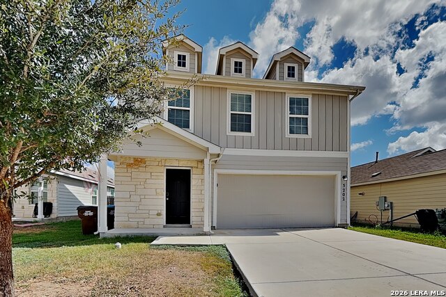 5202 Everett Loop Property Photo 1