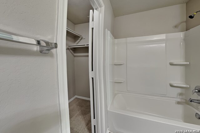 5202 Everett Loop Property Photo 9