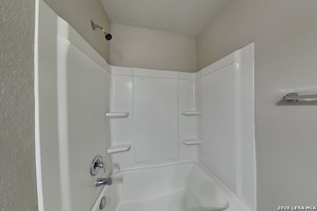 5202 Everett Loop Property Photo 15