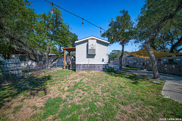 11 Sandra Property Photo 16