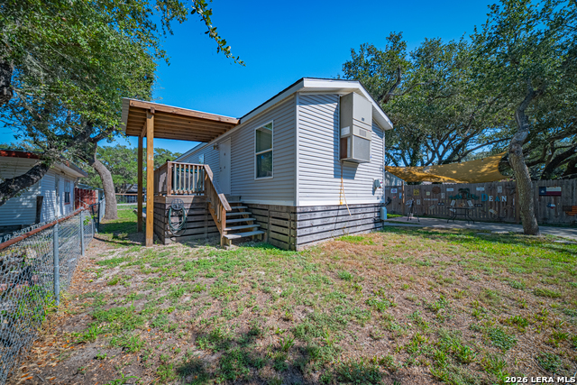 11 Sandra Property Photo 17