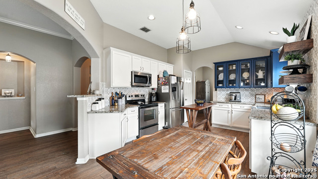 427 Roadrunner Property Photo 19