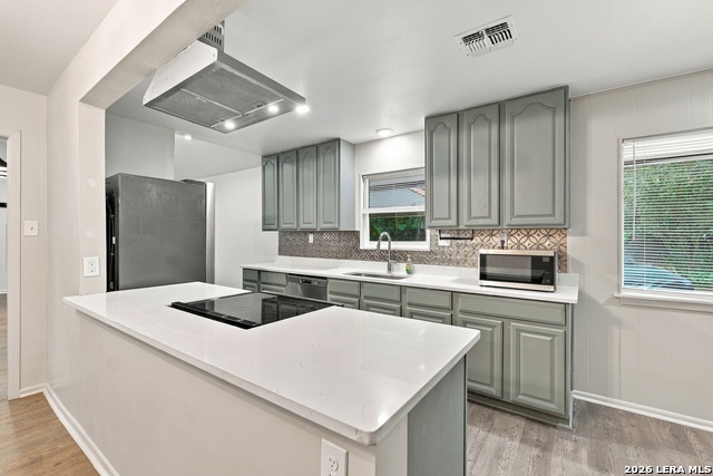 10422 Rocking M Property Photo 1