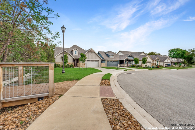 11820 Bloom Bend Property Photo 5