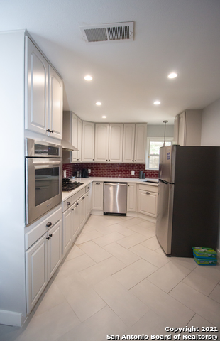 245 Calumet Pl Property Photo 9